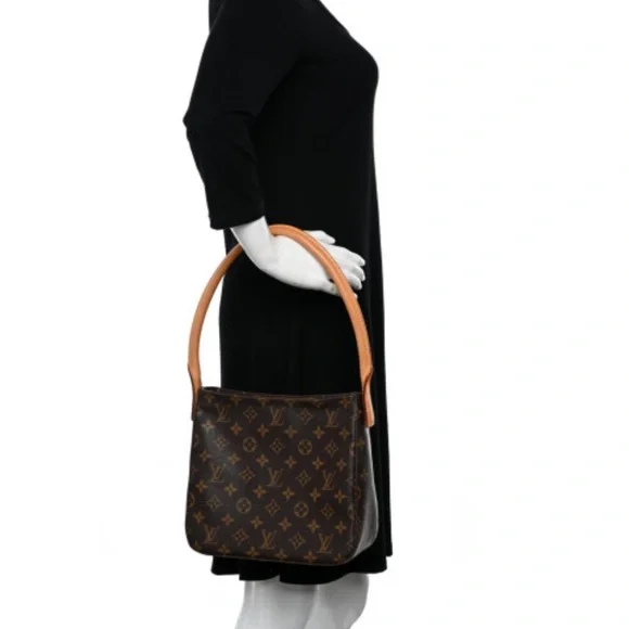 LOUIS VUITTON 
Monogram Looping MM - Picture 9 of 9